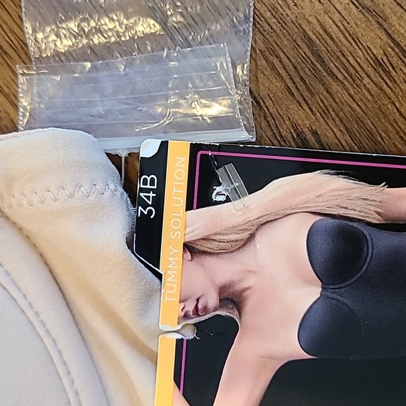 Ambrielle body shapers bodysuit size 34b.  New - Picture 4 of 6